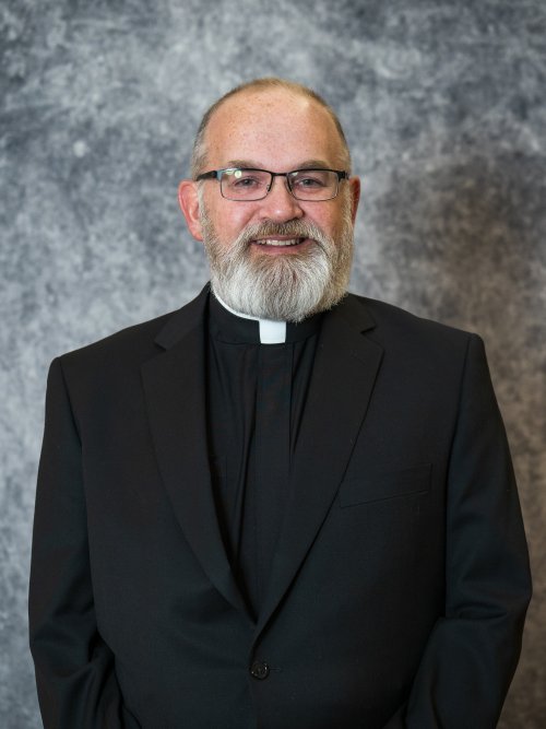 Rev Msgr Thomas Koons ’80, winner of the Distinguished Religious Service Award.